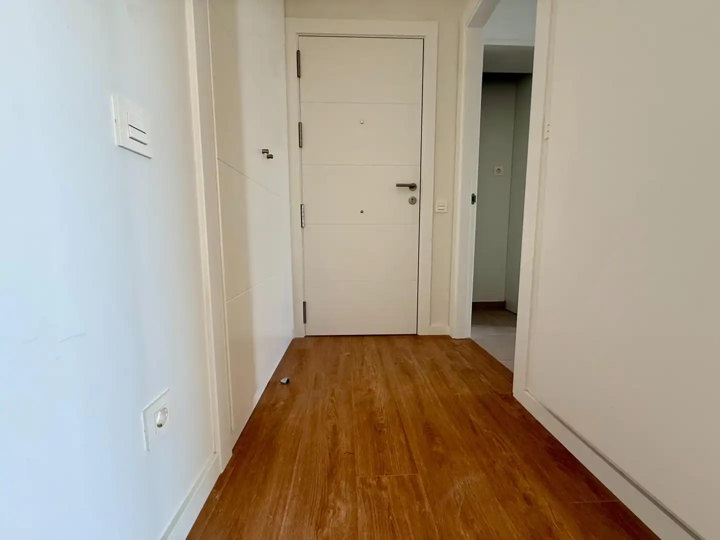 Wohnung zur Miete in Sevilla mit Klimaanlage, Heizung und Privatgarten