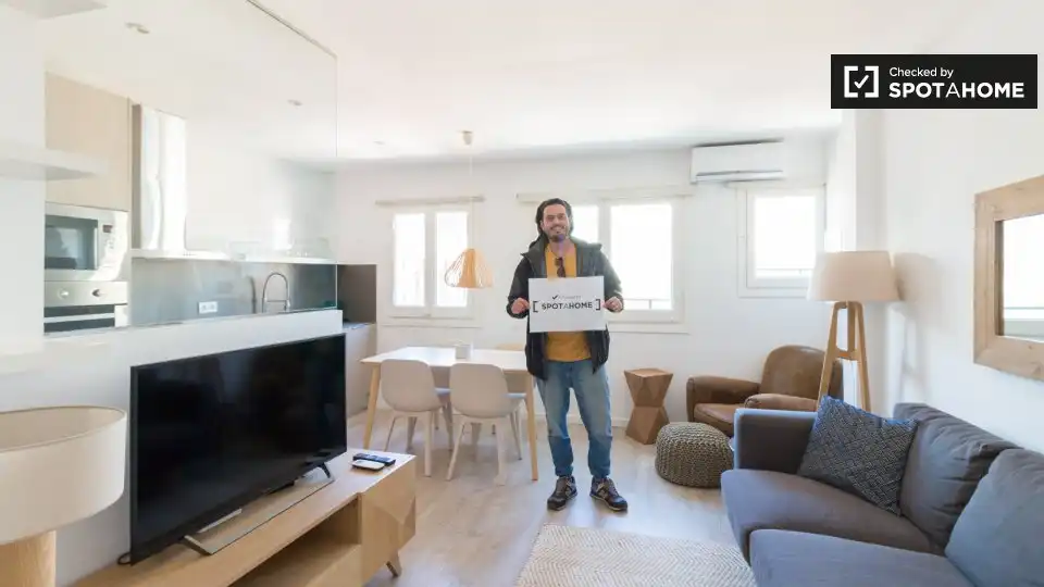 Living room of Flat for rent in Barcelona  with Air Conditioner, Heating and Furnished