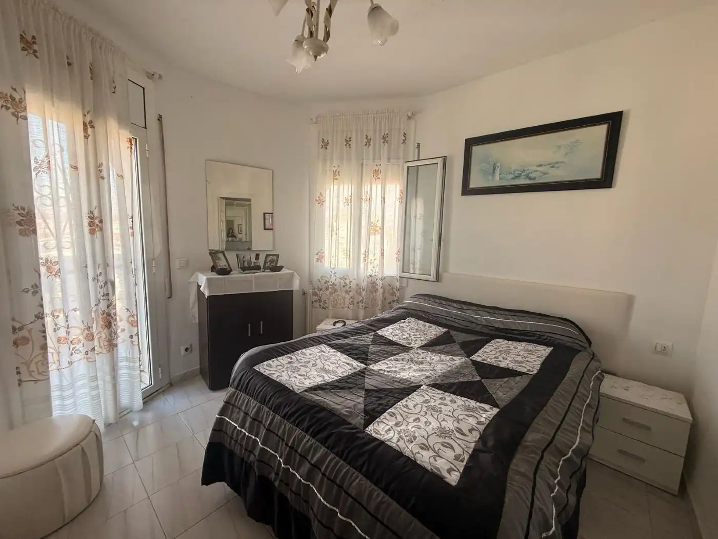 Dormitori de Casa o xalet en venda en Empuriabrava amb Aire condicionat, Calefacció i Jardí privat