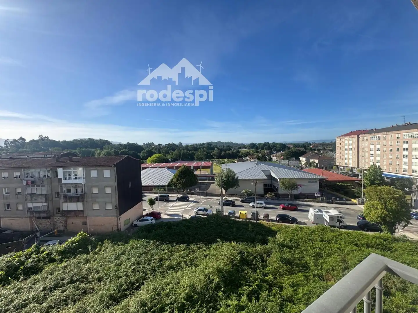 Vista exterior de Piso en venta en Ponteareas con Calefacción, Terraza y Trastero