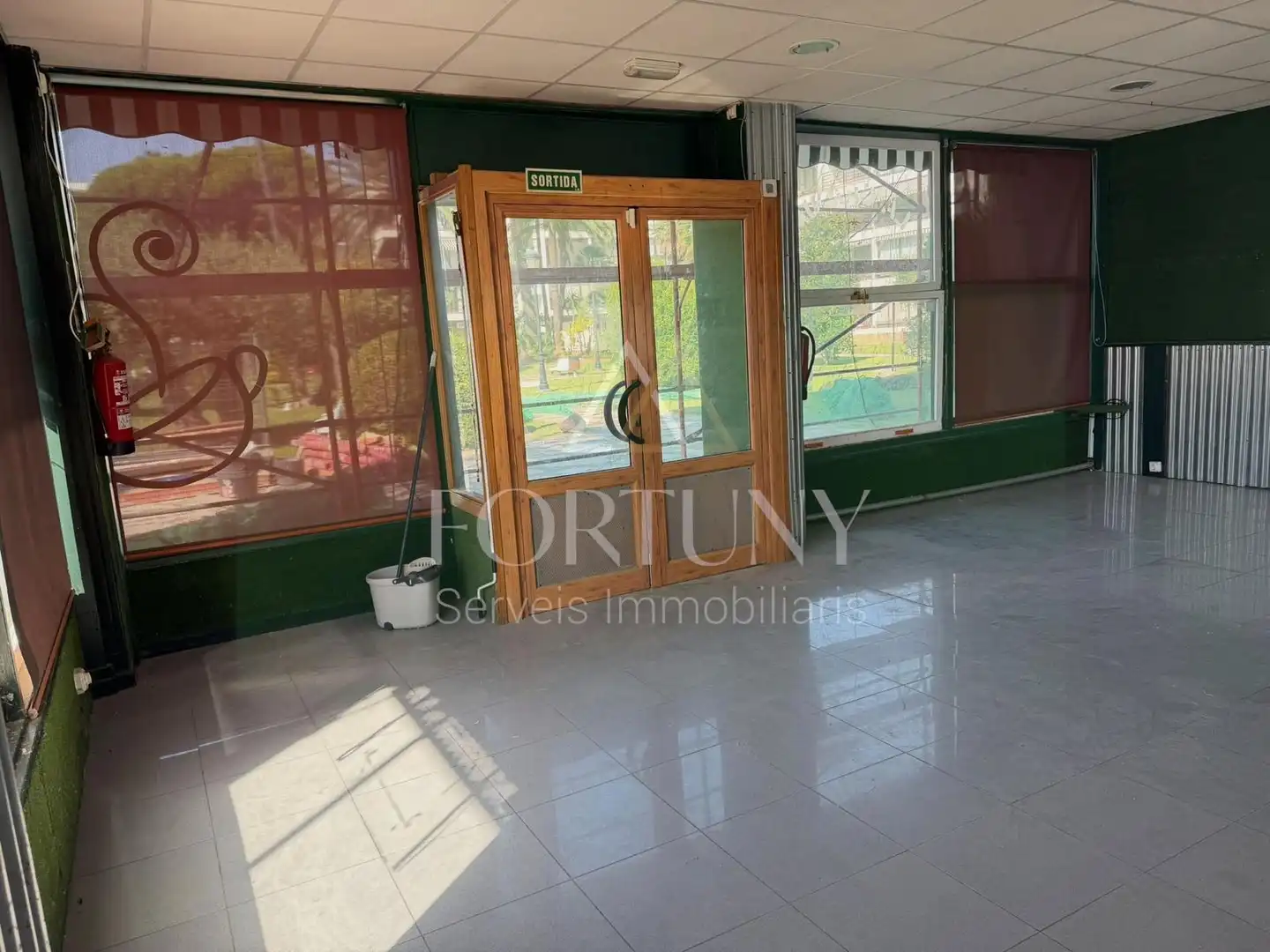 Business premises to rent in Carrer de Santa Maria de Vilafortuny