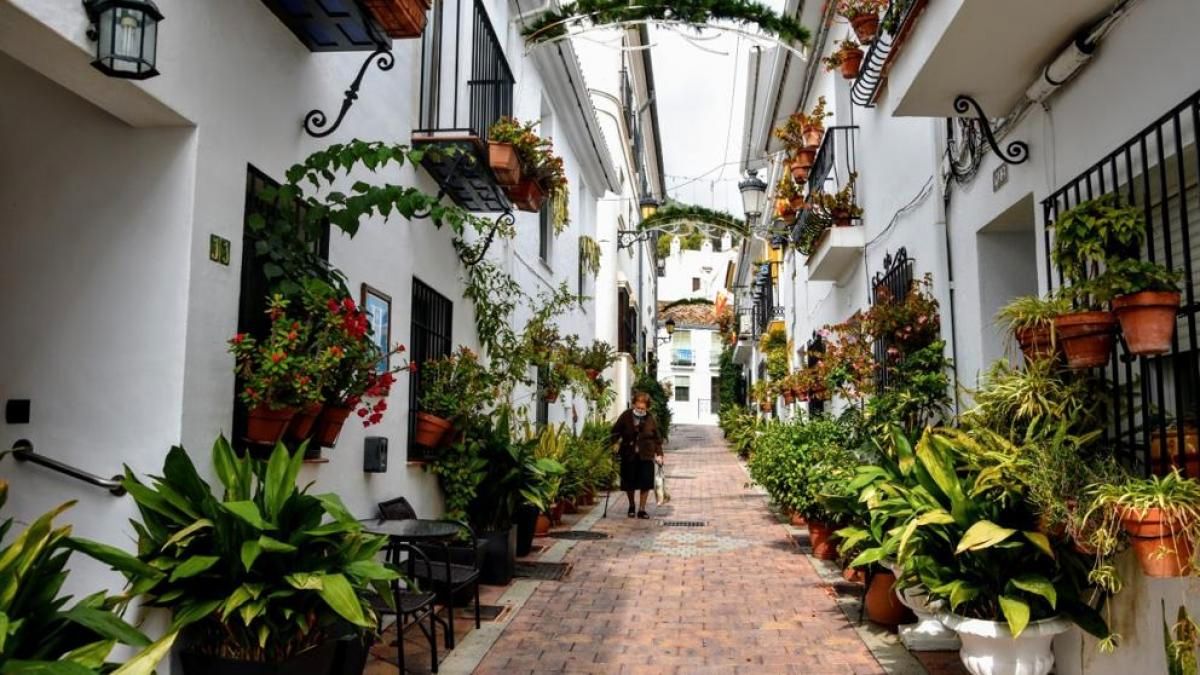 Vista exterior de Estudi en venda en Benalmádena amb Terrassa