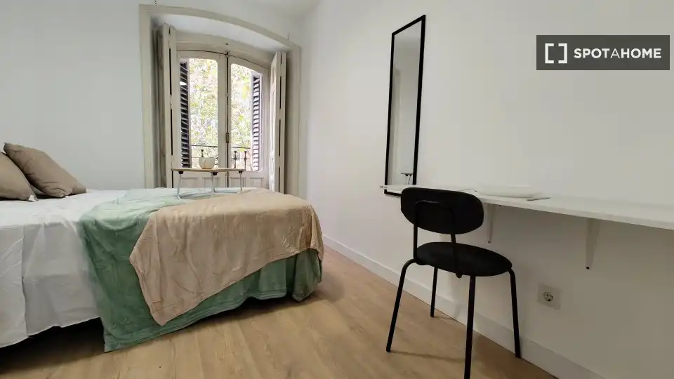 Room in Trafalgar