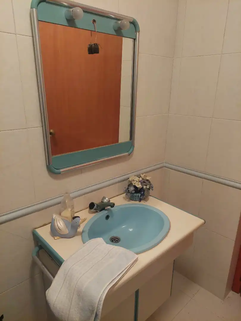 Baño de Apartamento en venta en Salou con Terraza, Amueblado y Piscina comunitaria