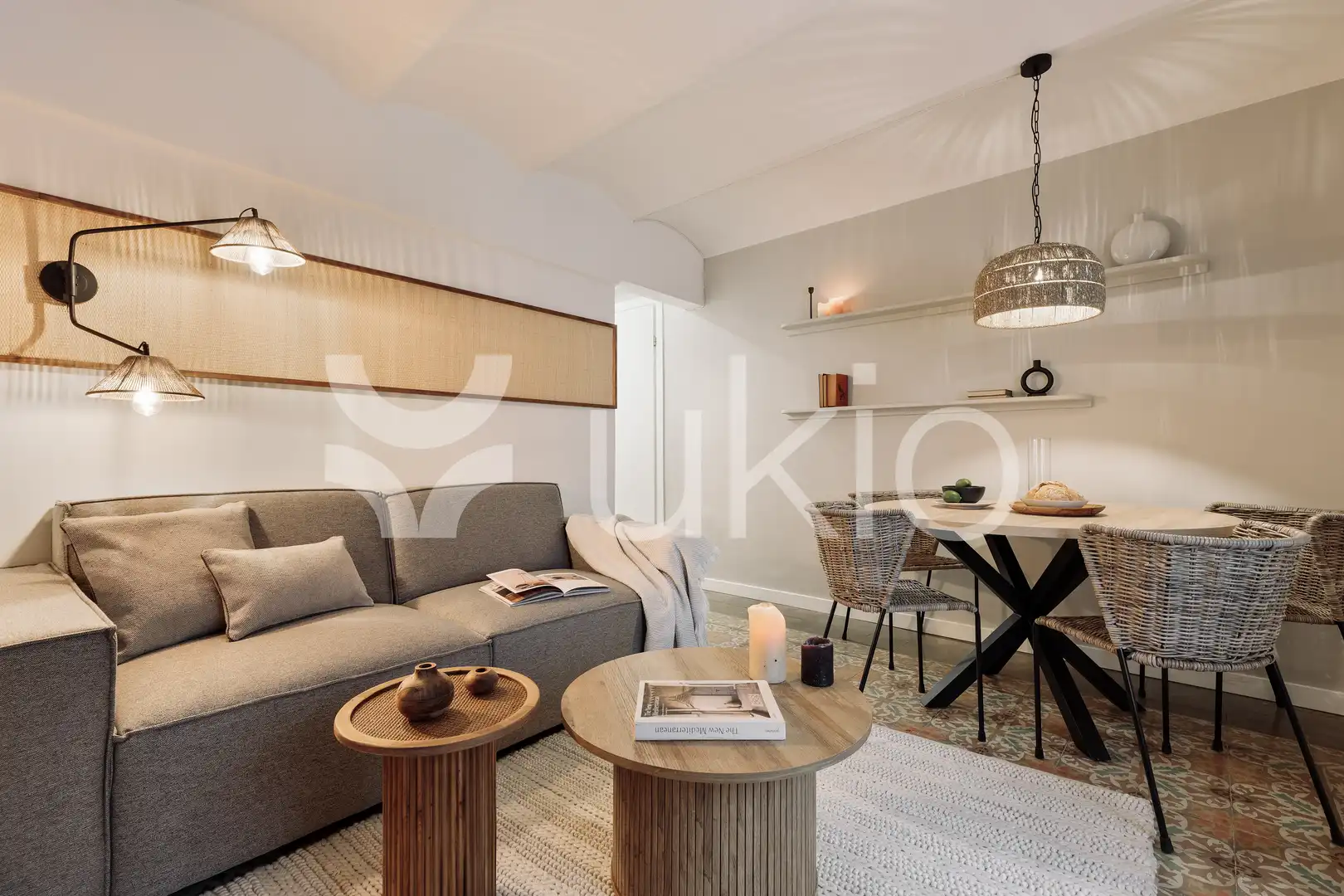 Sala de estar de Apartamento de alquiler en Barcelona con Aire acondicionado, Calefacción y Amueblado