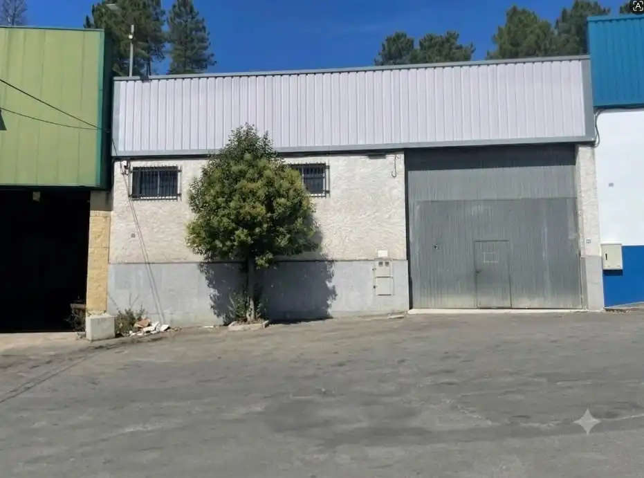 Industriegebäude zur Miete in San Cibrao das Viñas