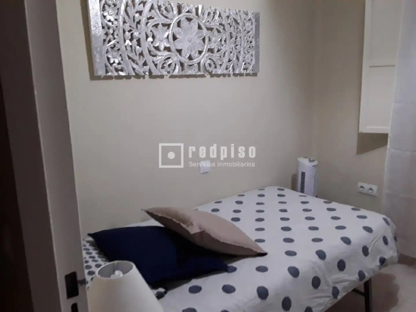 Bedroom of Flat for rent in Sevilla  with Air Conditioner, Terrace and Furnished