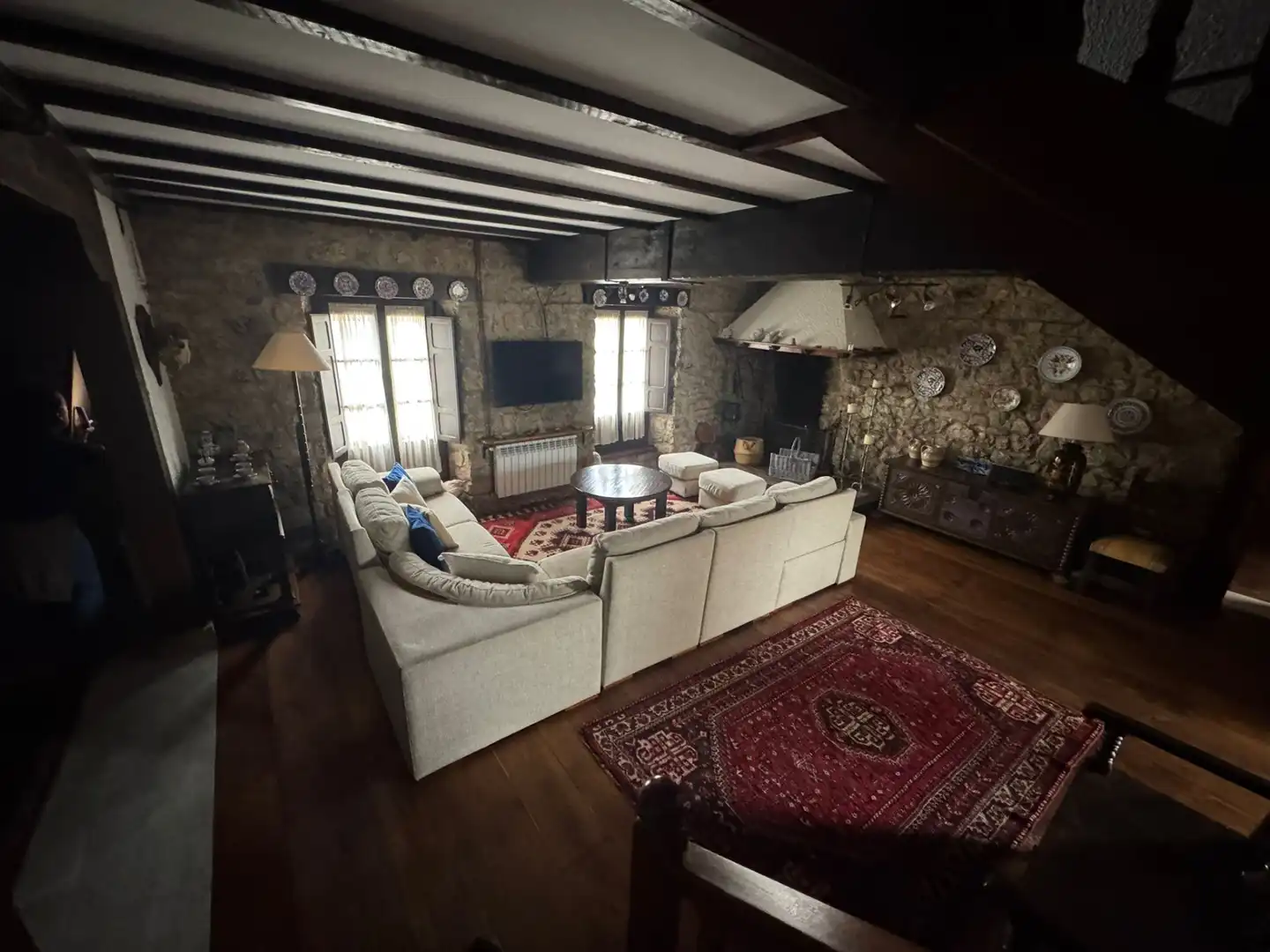 Sala d'estar de Casa adosada en venda en Llanes amb Calefacció, Jardí privat i Parquet