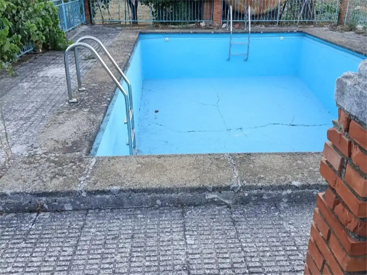 Piscina de Piso en venta en Riofrío de Aliste con Jardín privado y Piscina