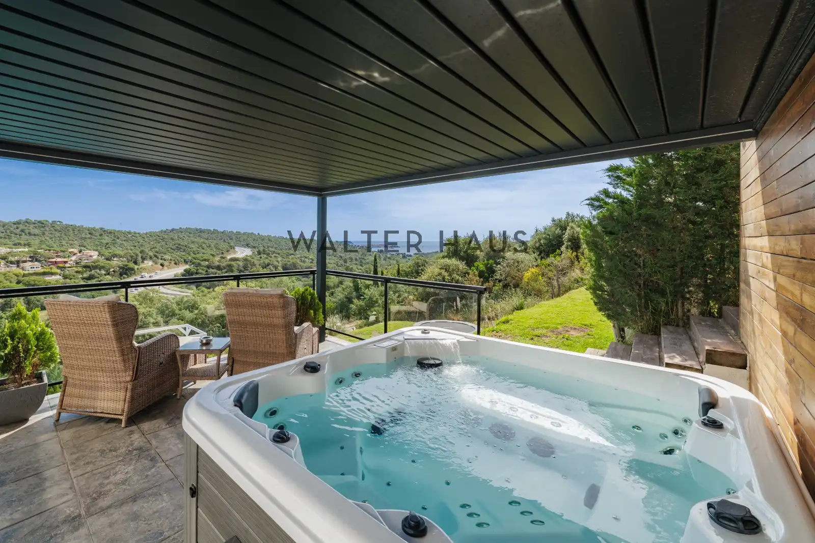 Villa con piscina in vendita a Carrer Llívia
