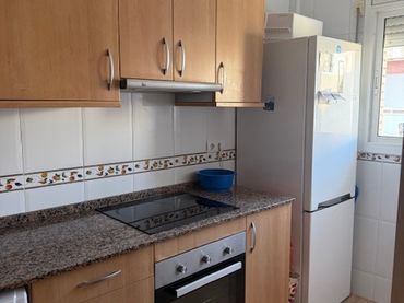 Pis amb balcó en venda a Carrer Sis