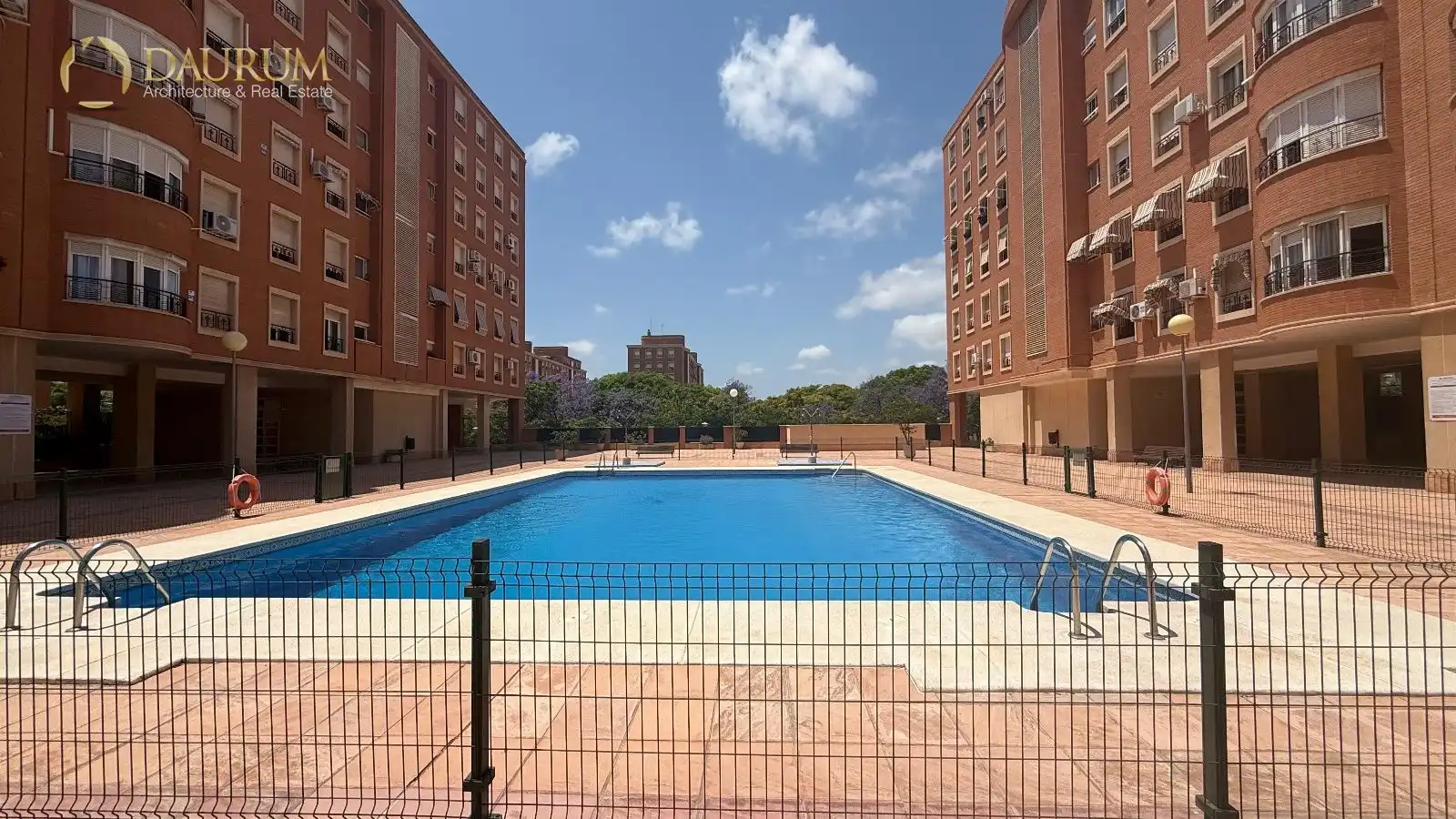 Schwimmbecken von Wohnung zum Verkauf in Alicante / Alacant mit Klimaanlage, Heizung und Abstellraum