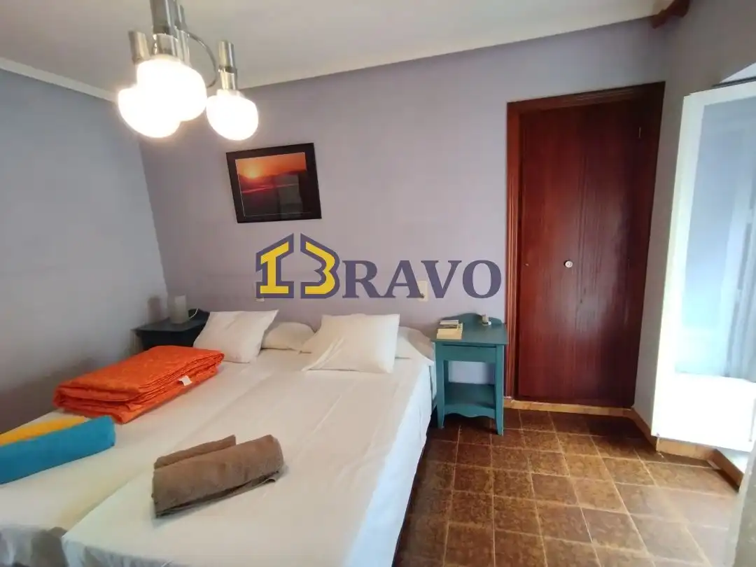 Habitación de Casa o chalet en venta en Medina de Pomar con Calefacción, Jardín privado y Terraza
