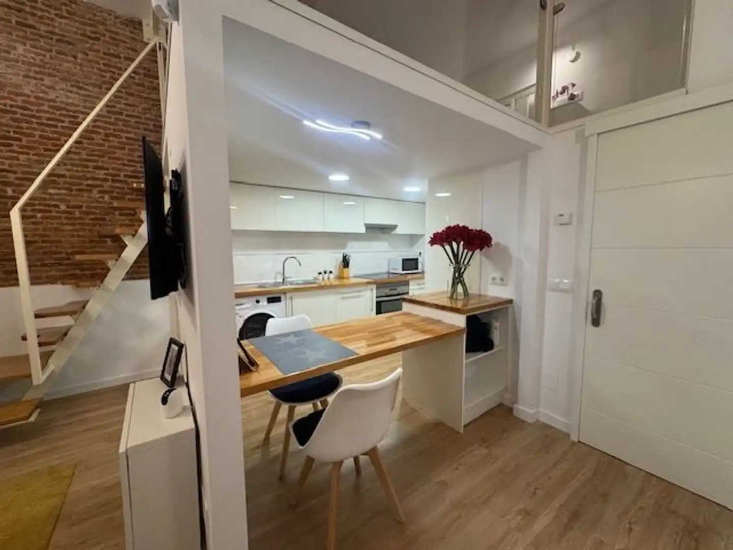 Cocina de Piso de alquiler en Madrid con Calefacción y Alarma