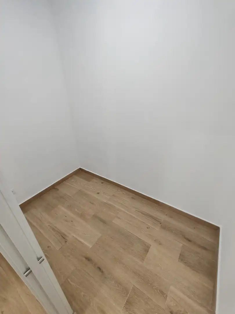 Habitación de Piso en venta en Fuenlabrada con Aire acondicionado, Calefacción y Alarma