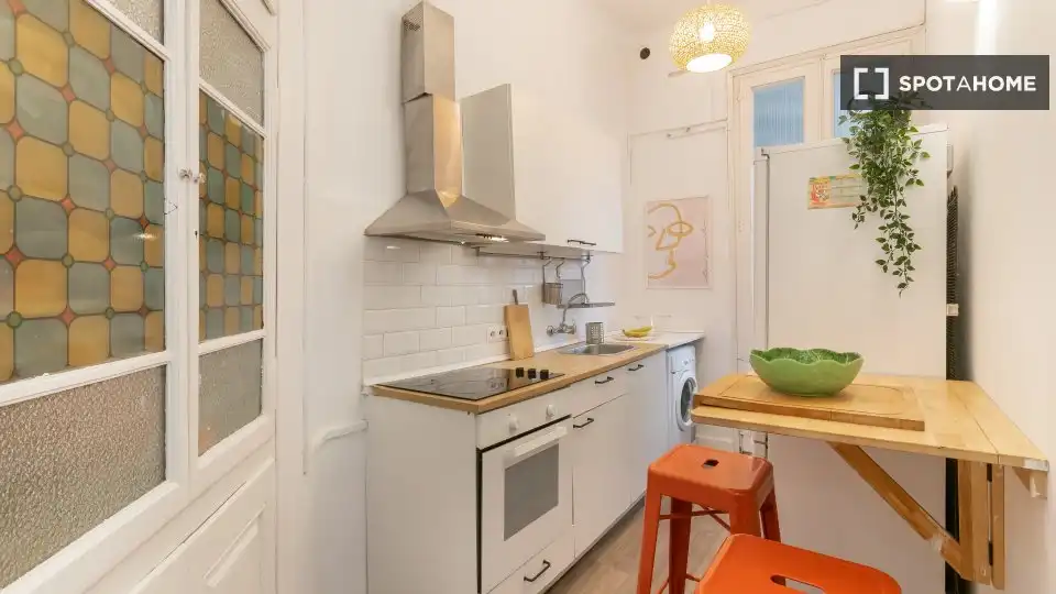 Kitchen of Flat for share in Barcelona  with Air Conditioner, Heating and Furnished