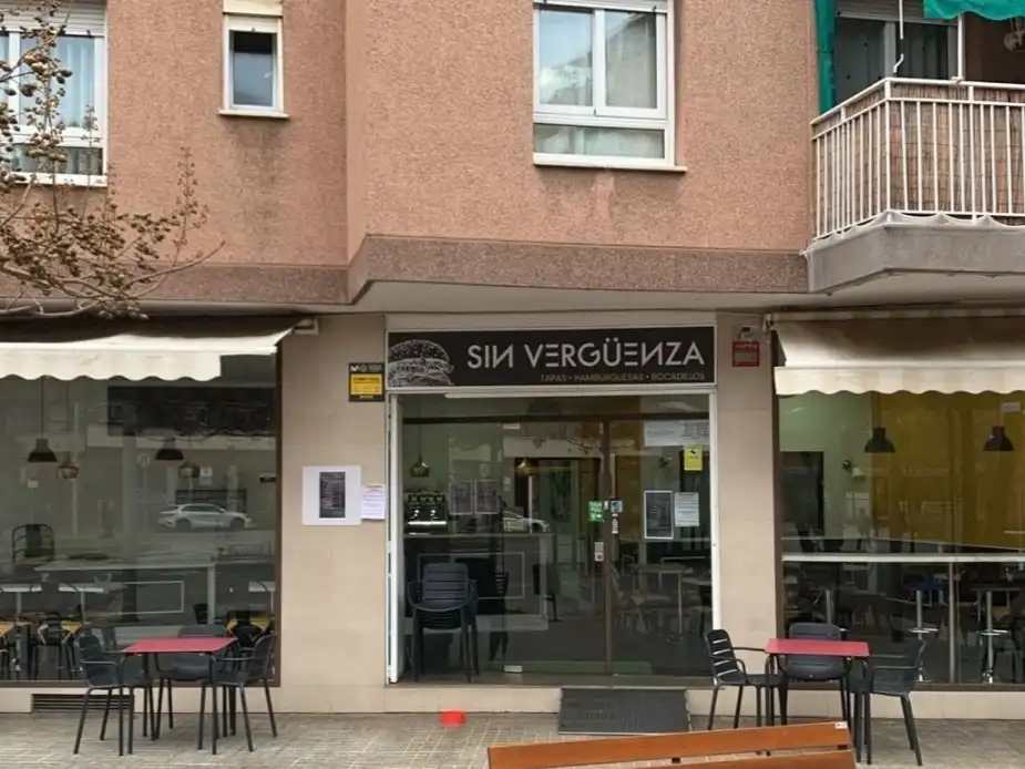 Local comercial de lloguer a Plaça de Narcís Monturiol 1, imagen 13