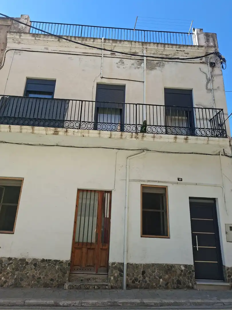 Vista exterior de Casa adosada en venda en Portbou amb Aire condicionat, Calefacció i Terrassa