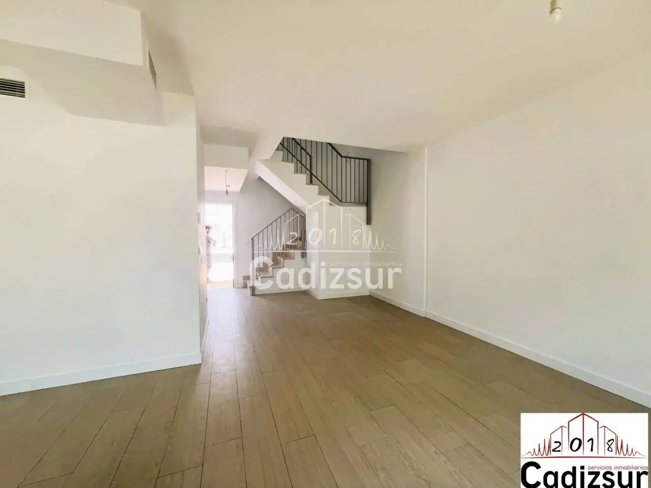 Casa adosada en venta en Puerto Real con Aire acondicionado, Calefacción y Jardín privado