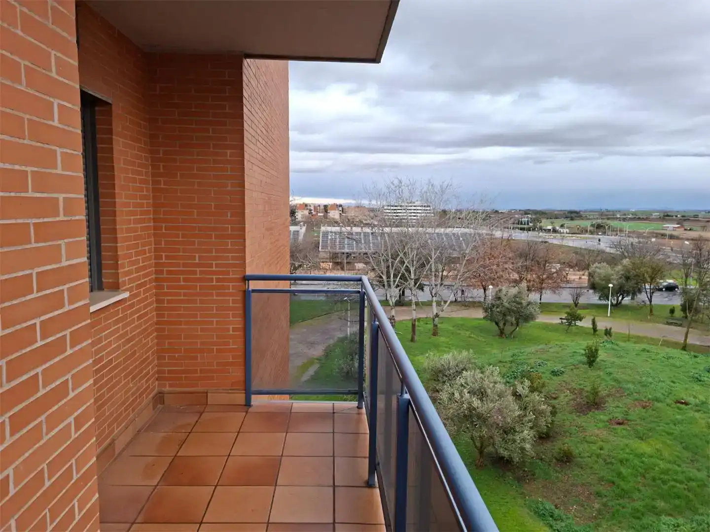 Terrassa de Pis en venda en Ciudad Real Capital amb Piscina i Balcó