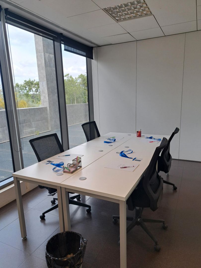 Office to rent in Boadilla del Monte  with Air Conditioner, Heating and Terrace