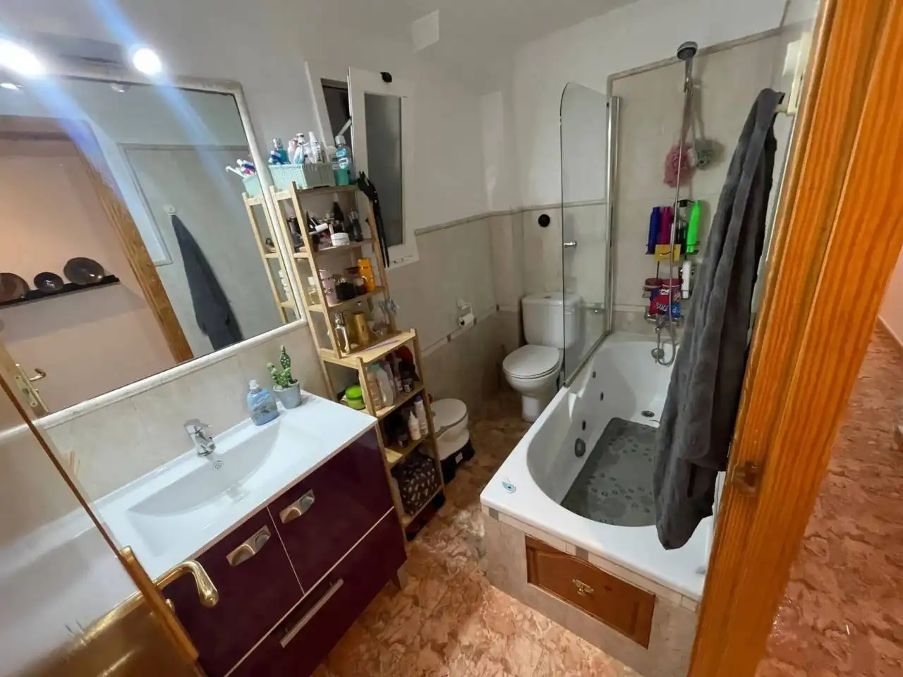 Badezimmer von Wohnung zum Verkauf in  Palma de Mallorca mit Klimaanlage und Balkon