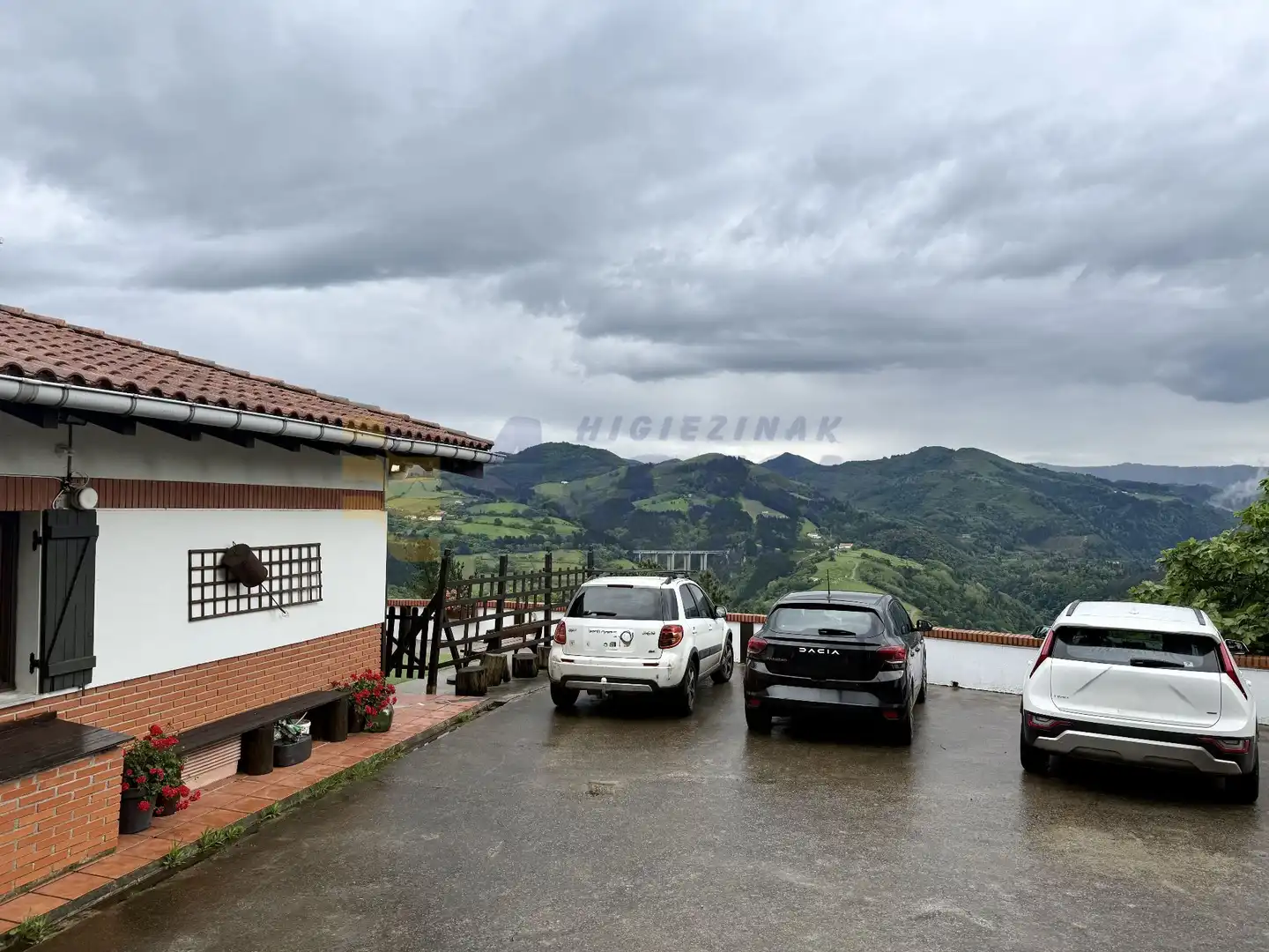 Aparcament de Casa o xalet en venda en Mutriku amb Calefacció, Jardí privat i Traster