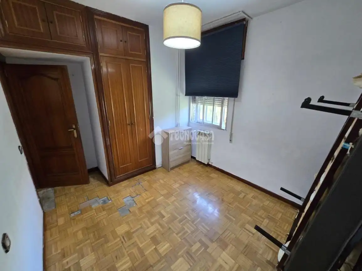 Dormitori de Pis en venda en Madrid amb Calefacció