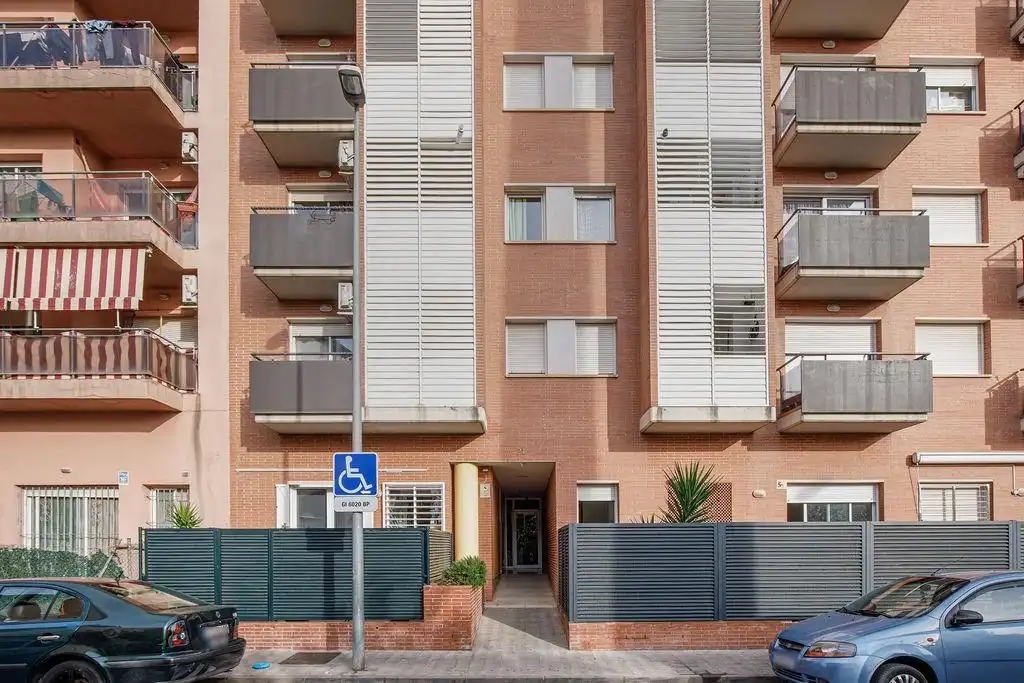 Exterior view of Ground floor for sale in Figueres