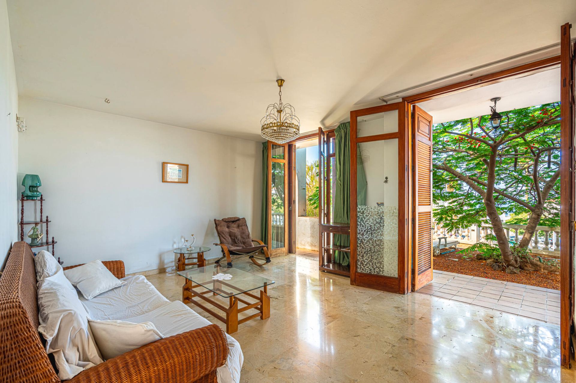 Sala d'estar de Casa o xalet en venda en Adeje amb Jardí privat i Terrassa