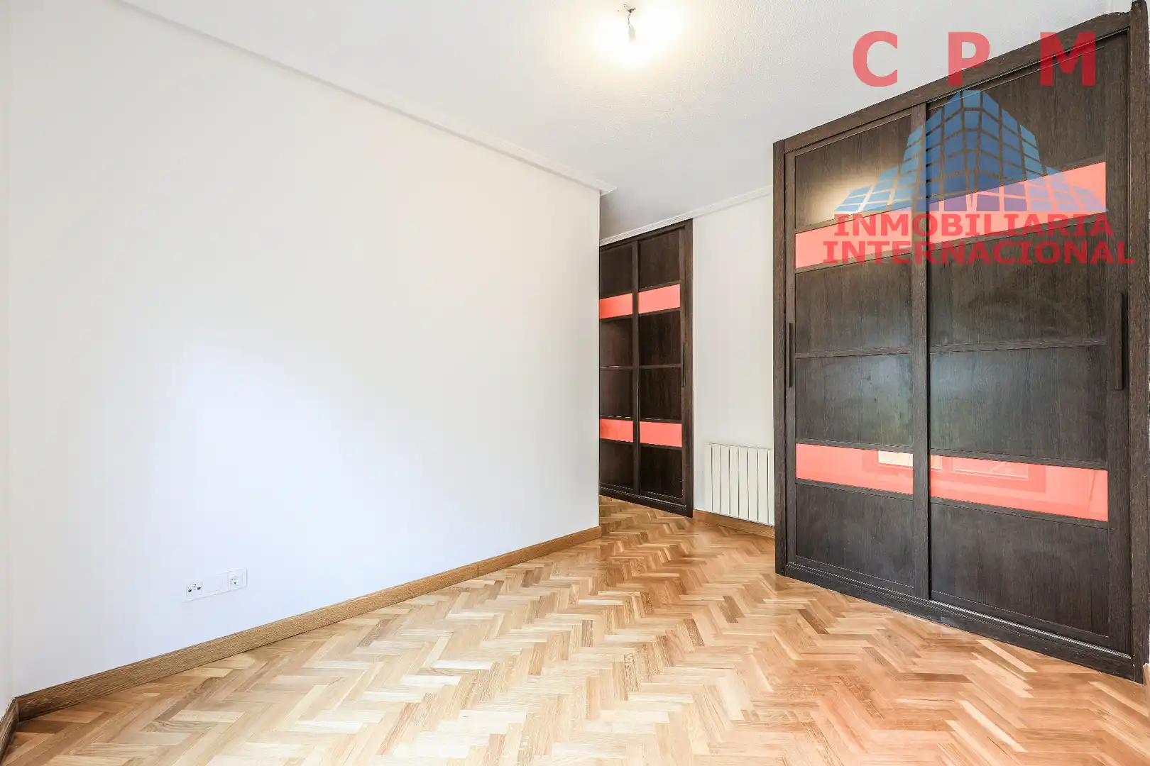 Dormitori de Pis de lloguer en Madrid amb Aire condicionat, Calefacció i Parquet
