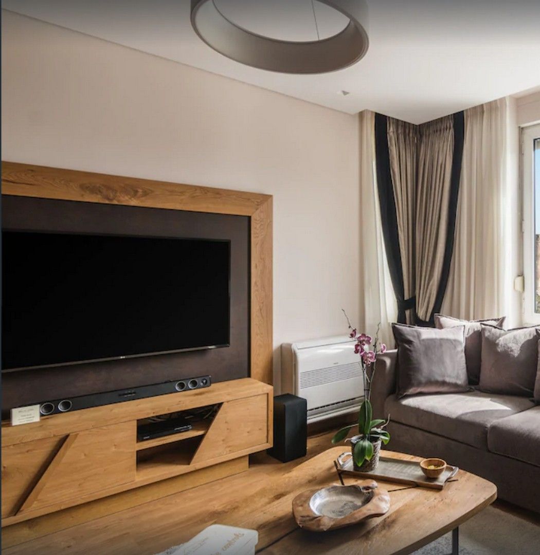 Living room of Flat for rent in  Sevilla Capital  with Air Conditioner, Furnished and TV