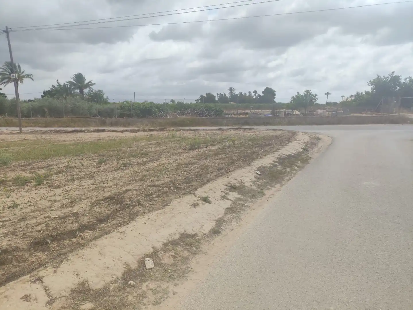Terrain rustique à vendre à La Algoda - Matola - Llano de San José