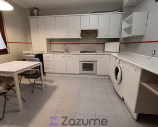 Kitchen of Duplex to rent in  Toledo Capital  with Heating, Parquet flooring and Storage room