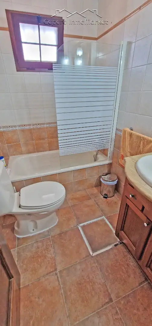 Bany de Casa o xalet en venda en El Puerto de Santa María amb Aire condicionat, Jardí privat i Piscina