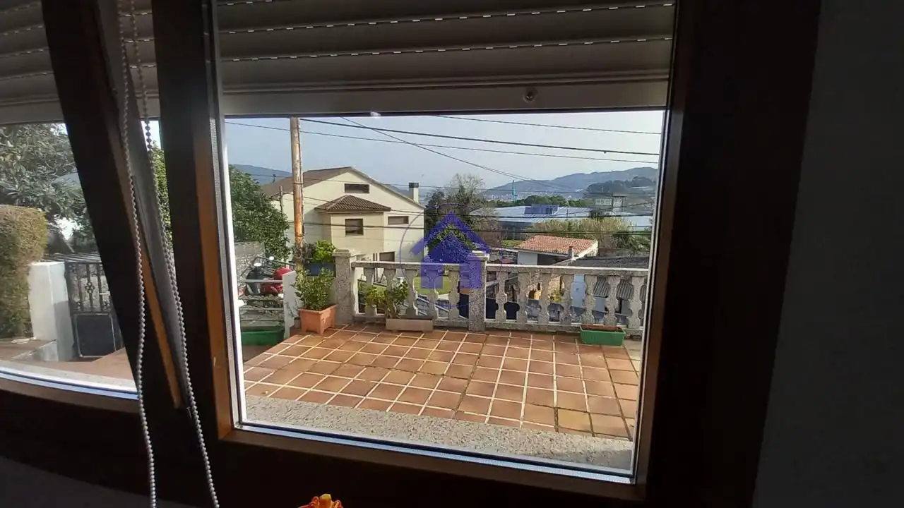 Balcony of Houses for sale in Vigo   with Heating, Private garden and Parquet flooring