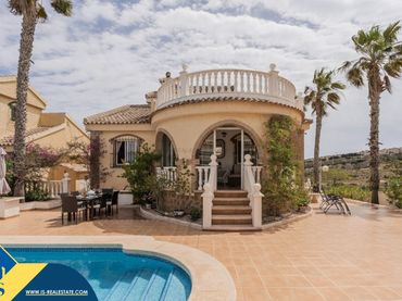 Villa avec piscine à vendre à Gran Alacant