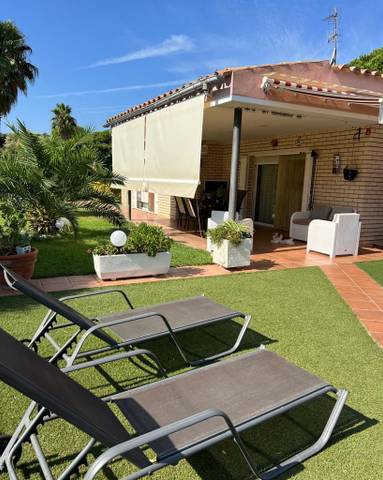 Casa-chalet en Venta en Carrer Rafael Albertí en Cabanyes - Mas Ambrós - Mas Pallí