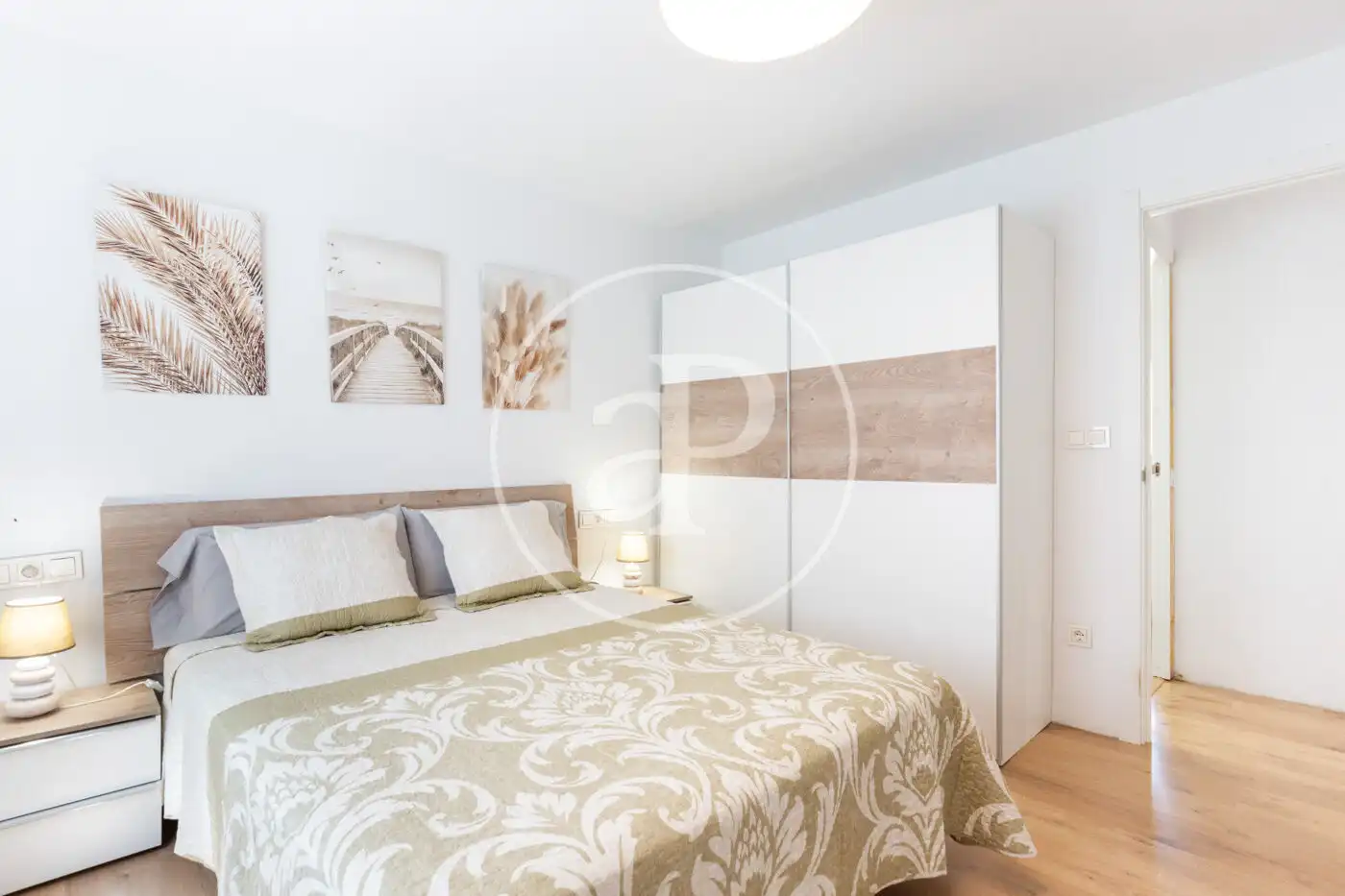 Habitación de Casa o chalet en venta en La Pobla de Vallbona con Aire acondicionado, Jardín privado y Terraza