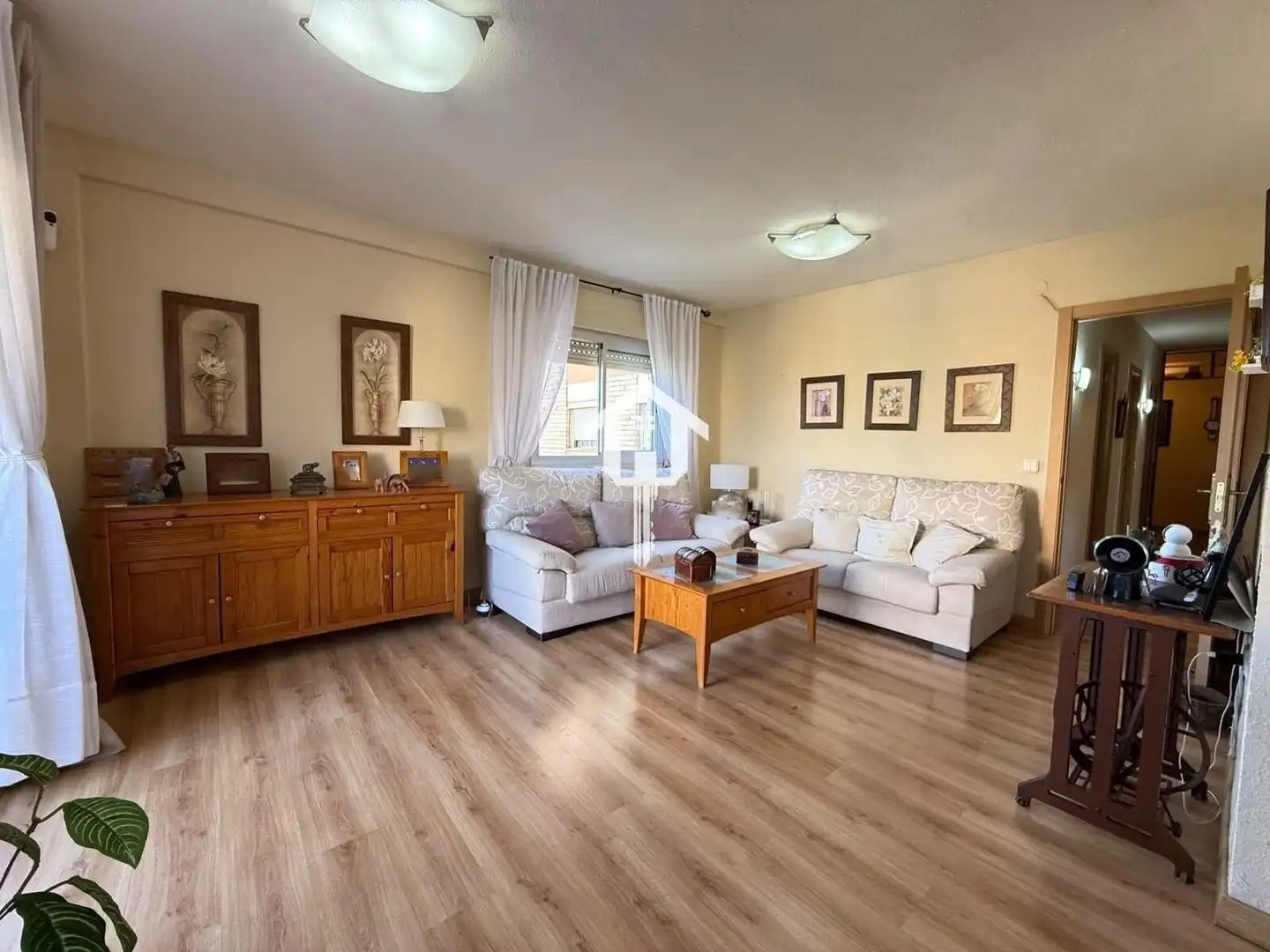 Sala d'estar de Pis en venda en Alicante / Alacant amb Aire condicionat, Moblat i Balcó