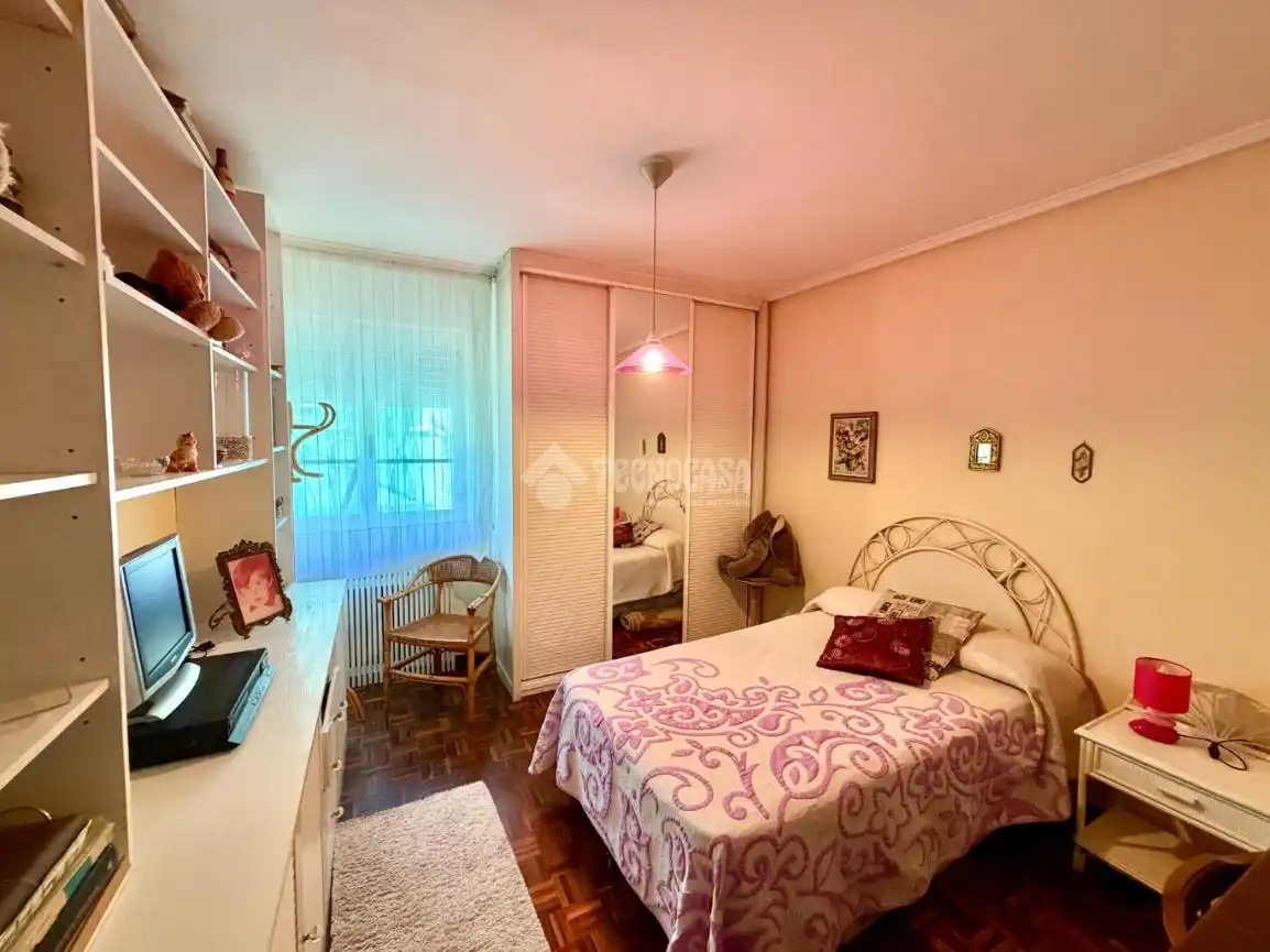 Schlafzimmer von Wohnung zum Verkauf in Santander