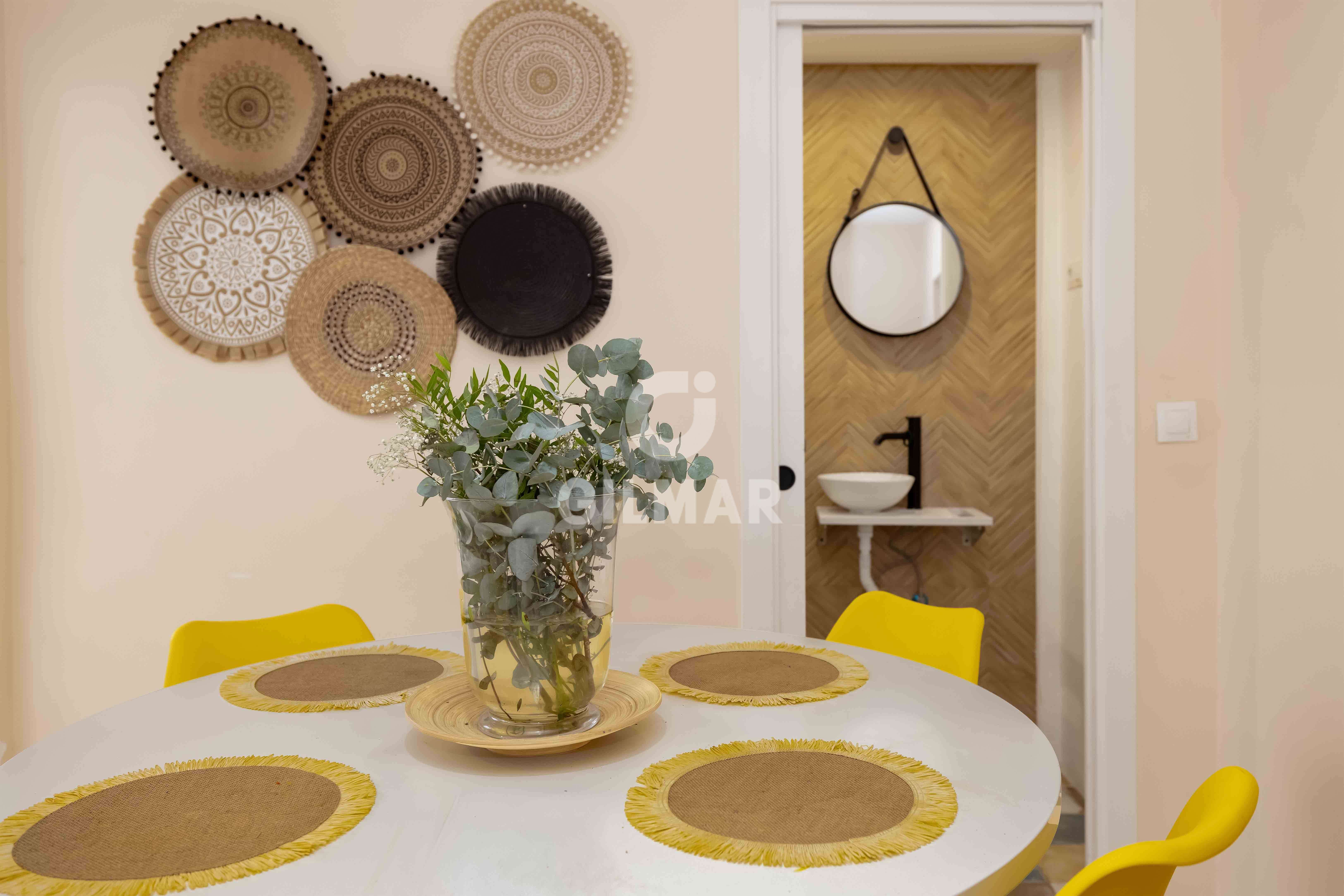 Menjador de Casa adosada en venda en Benalmádena amb Calefacció i Moblat