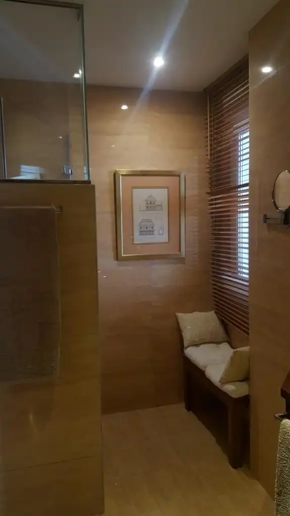 Baño de Ático de alquiler en Badajoz con Aire acondicionado, Calefacción y Jardín privado