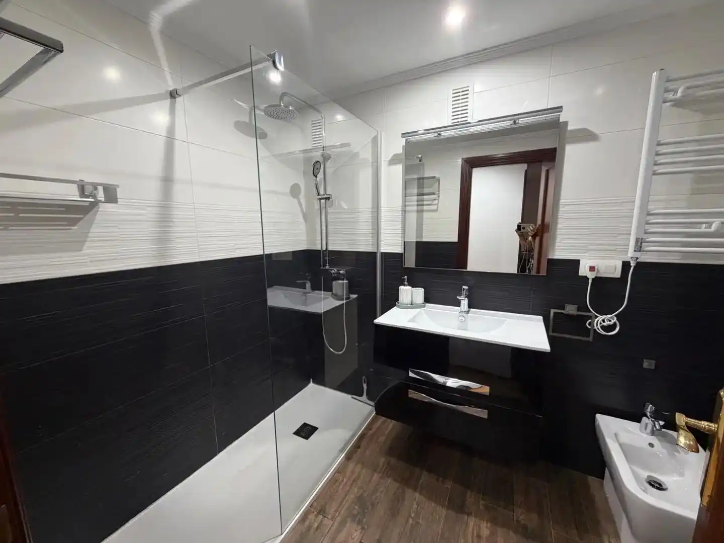 Bathroom of Flat for rent in Miranda de Ebro  with Heating, Terrace and Furnished