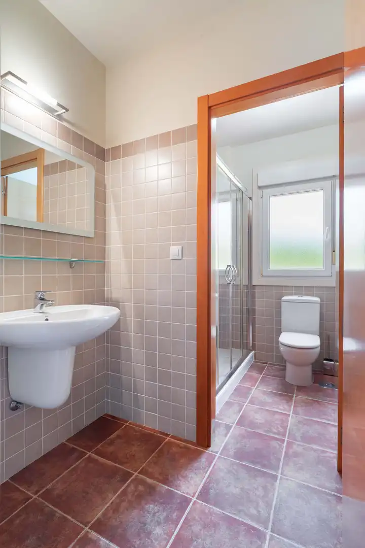 Baño de Casa o chalet en venta en Sada (A Coruña) con Calefacción, Jardín privado y Piscina