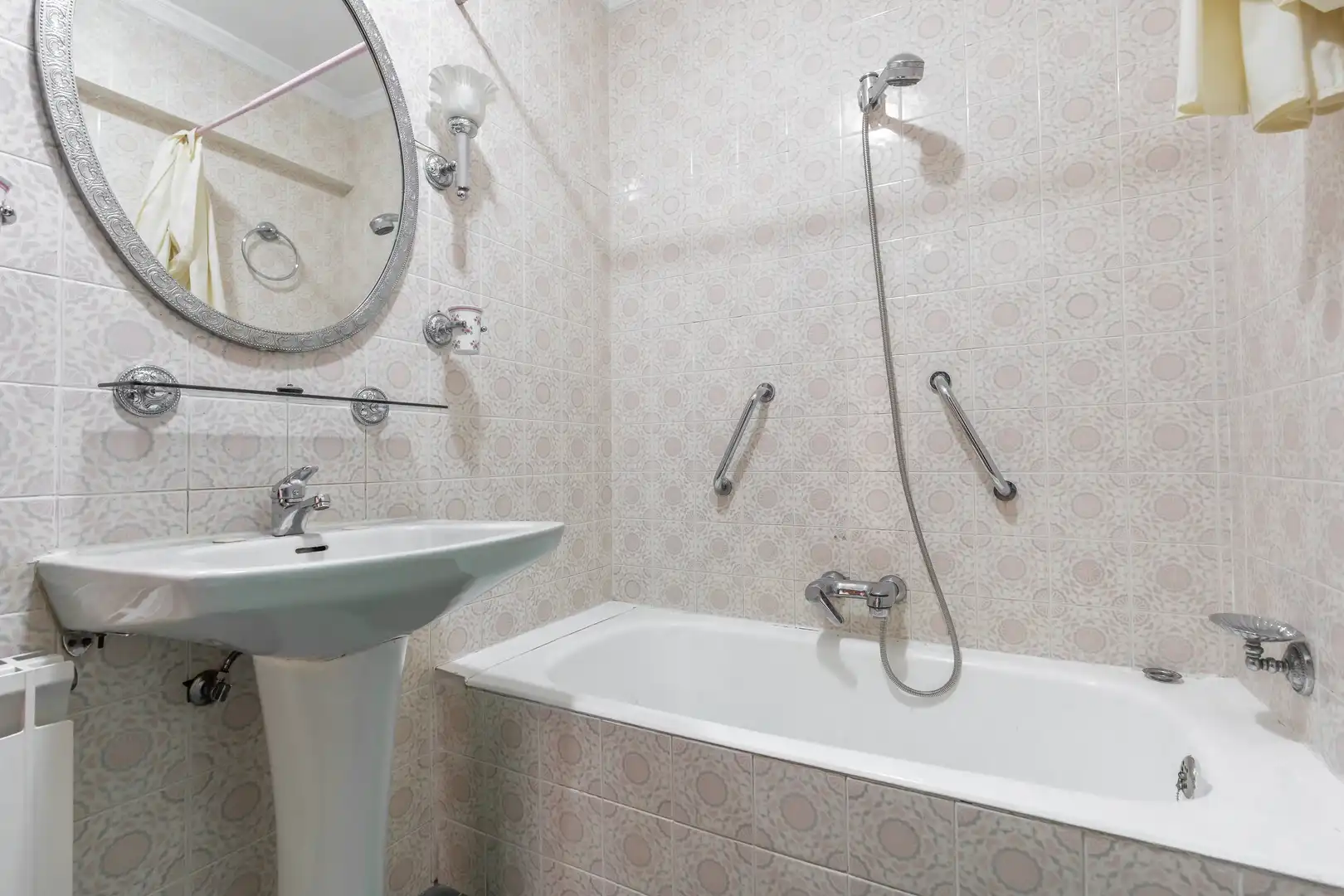 Baño de Piso en venta en Madrid con Calefacción y Terraza