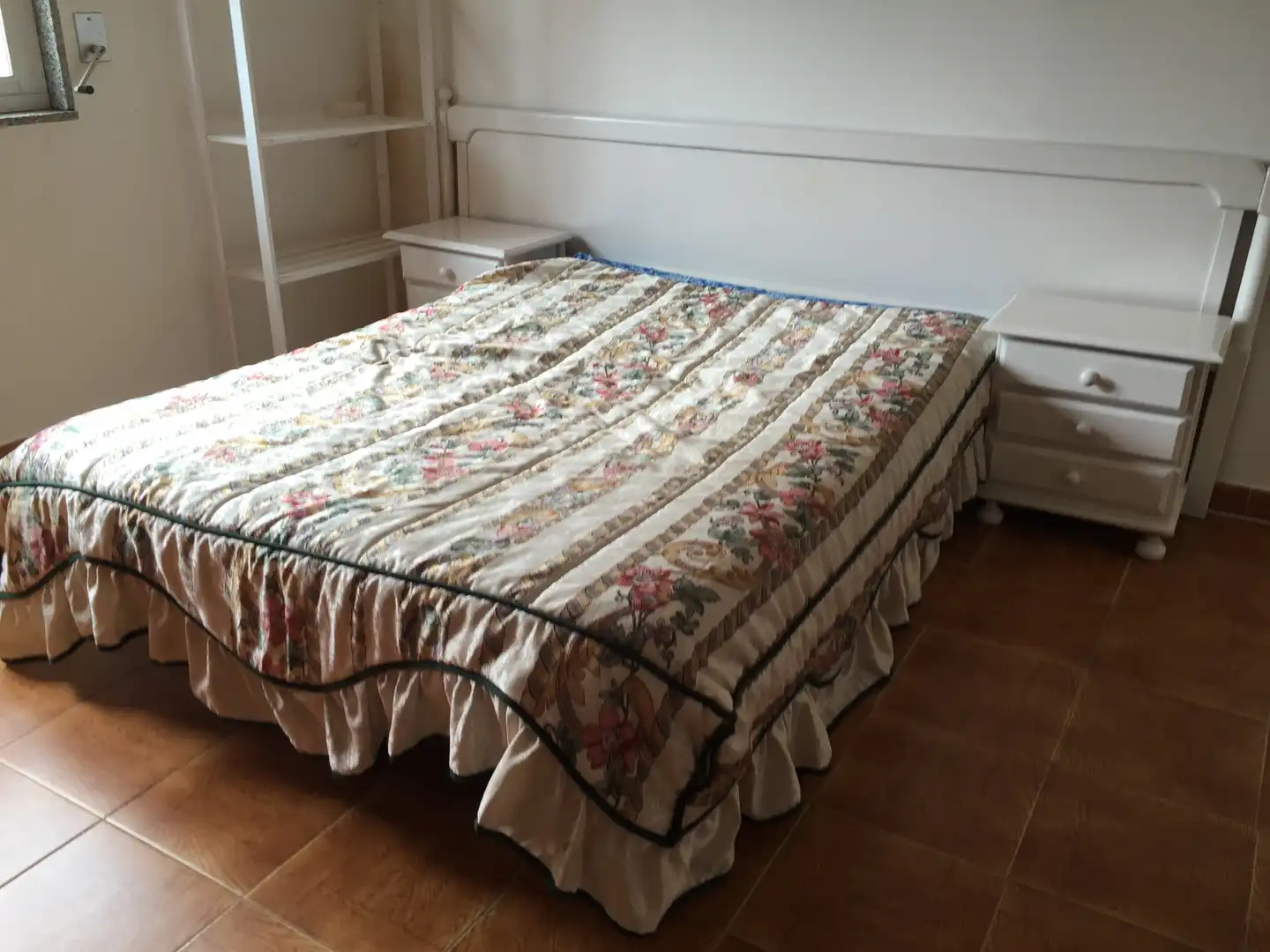 Bedroom of Flat for rent in Santiago de Compostela   with Furnished
