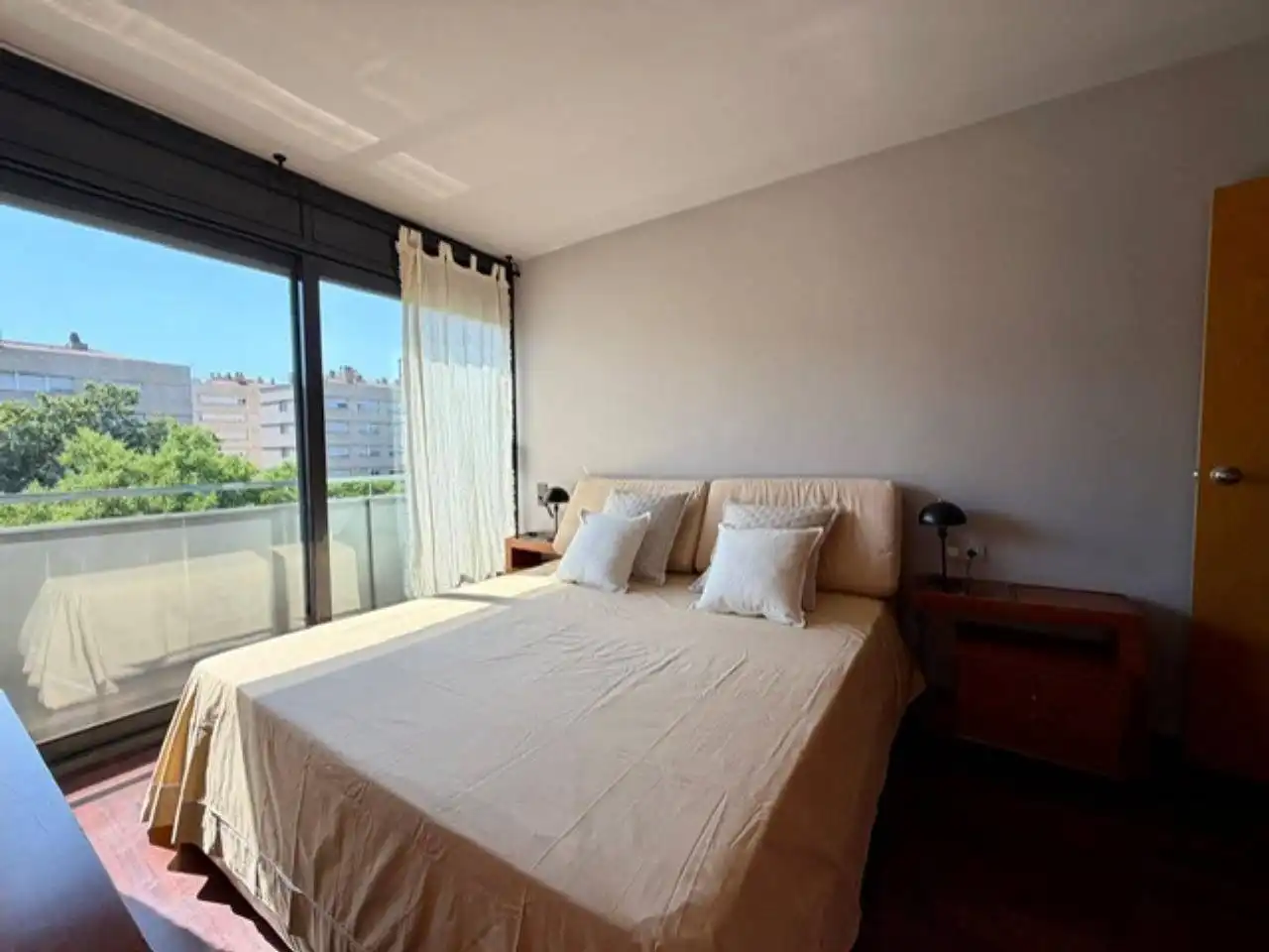 Habitación de Piso de alquiler en Sabadell con Aire acondicionado, Calefacción y Parquet