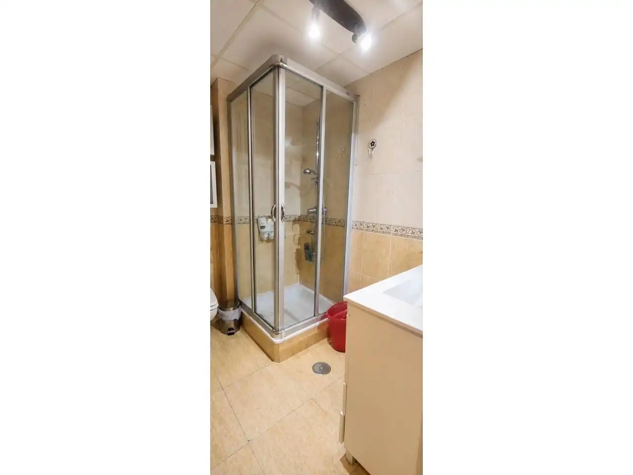 Bany de Dúplex en venda en Badajoz amb Traster