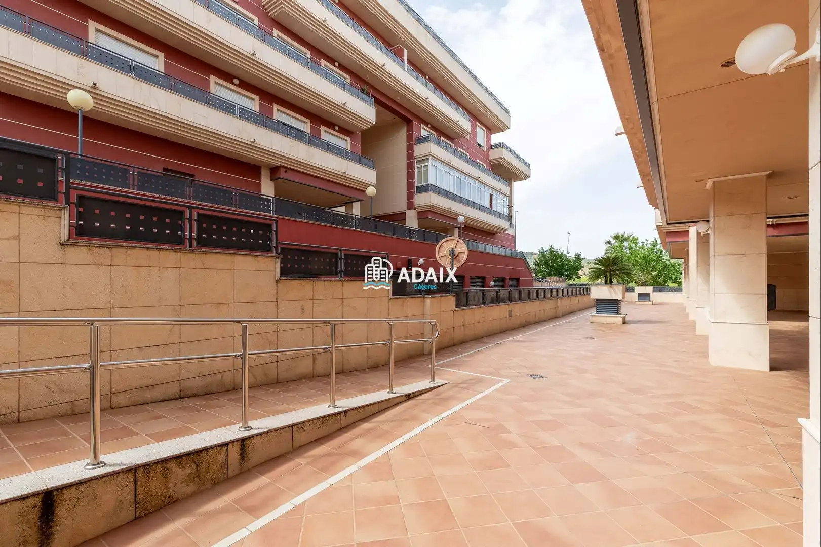 Vista exterior de Piso en venta en Cáceres con Aire acondicionado, Calefacción y Terraza